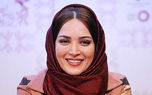 عکسی از بهنوش طباطبایی با استایل صورتی در کنسرت علیرضا قربانی